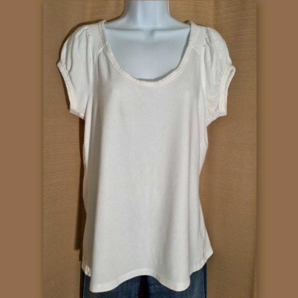 APT. 9 White Scoop Neck Soft Modal TOP Shirt